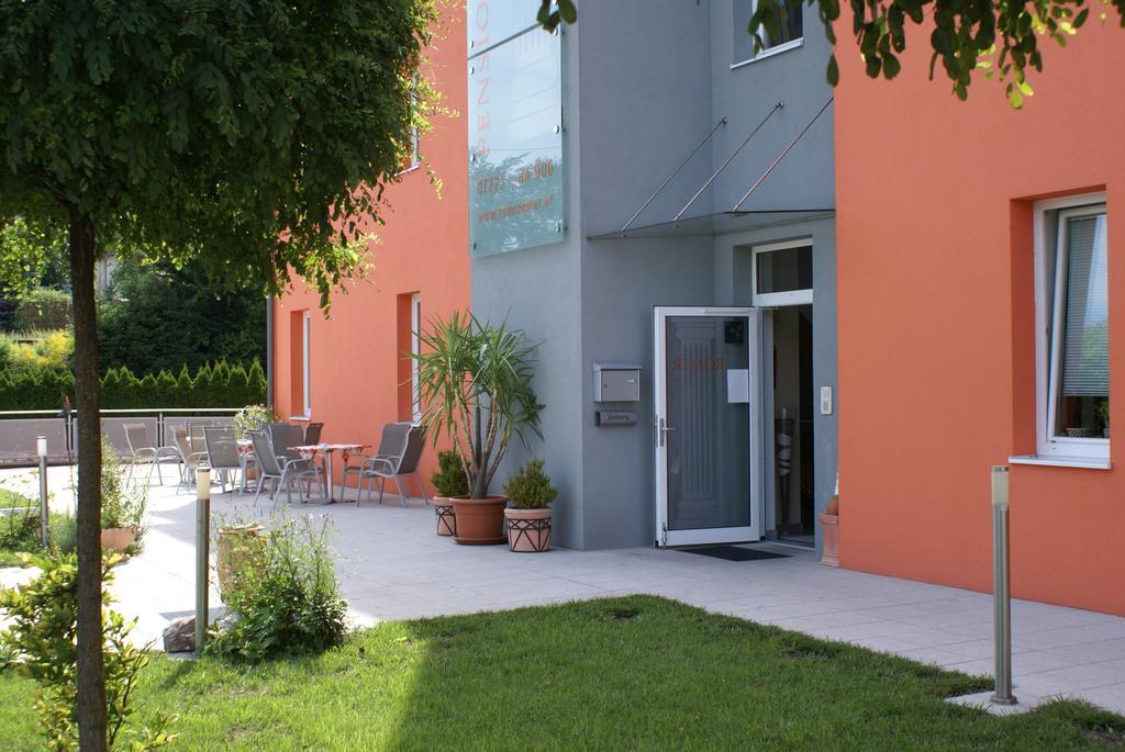 Pension Zum Römer Enns Exterior foto